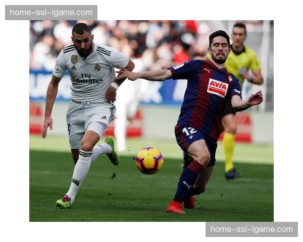 通讯：勒阿弗尔更衣室赛后复盘长达一小时，重点总结定位球失分